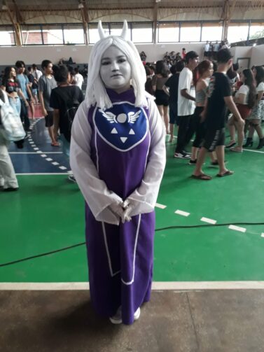 Lilia Arruda é conhecida por seus cosplays, em Itacoatiara