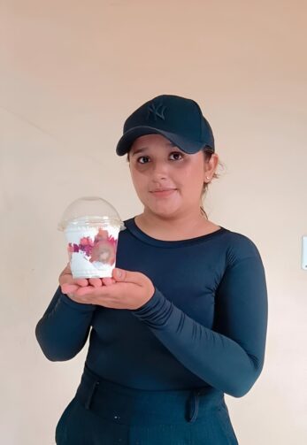 Fruit Mix Autazes: a história de Safira Teixeira e seu negócio de saladas de fruta gourmet