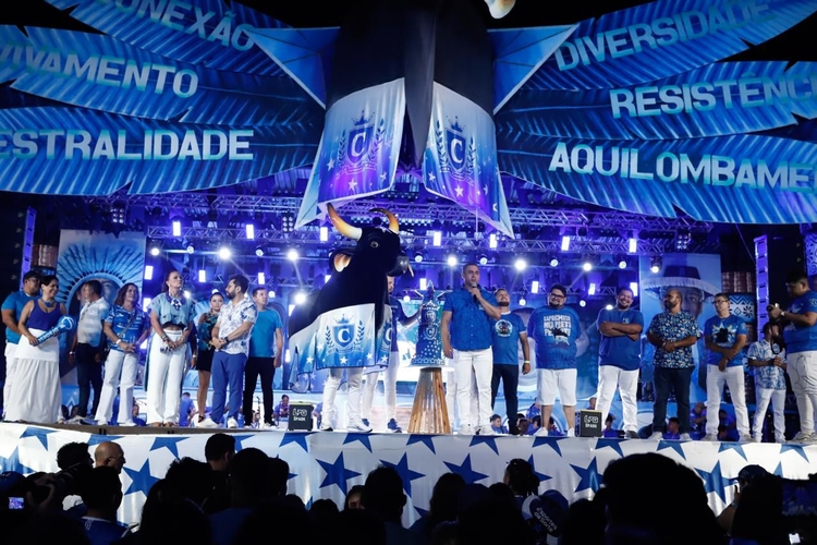 Caprichoso lança tema 'Brinquedo que canta seu chão' para o Festival de Parintins 2026