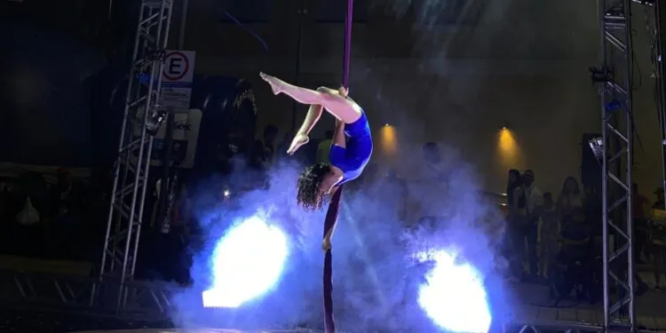 Espetáculo “Nas Alturas – Arte em Movimento” leva acrobacias e oficinas gratuitas a Manacapuru