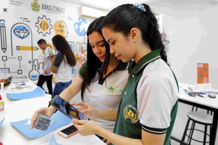 Estudantes do Japiim e de outros bairros de Manaus participam de imersão em Ciência de Dados e Mídias Digitais