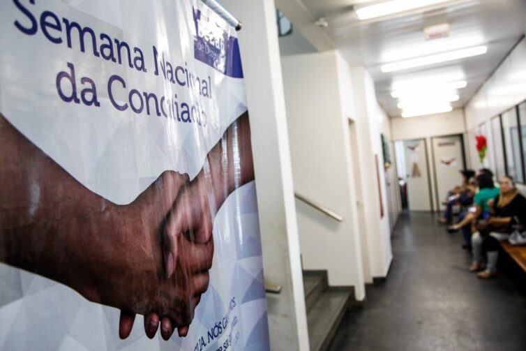 Semana Nacional da Conciliação inicia nesta segunda-feira (3) com mais de 12 mil audiências no AM