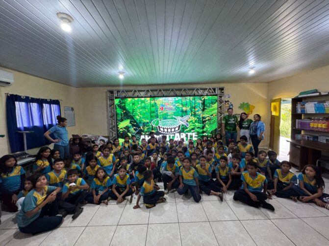 Projeto AmbientArte leva cinema itinerante a Parintins e impacta mais de 700 pessoas