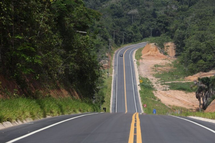Primeira etapa da AM-010 é entregue com 142 km reconstruídos entre Rio Preto da Eva e Itacoatiara