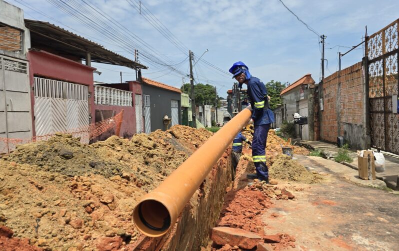 Obras de esgoto avançam no Jorge Teixeira