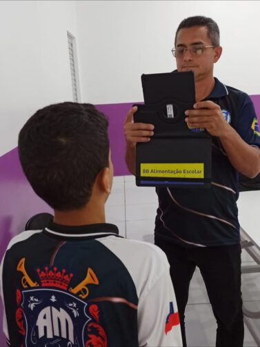 Codajás inicia implantação pioneira de plataforma digital para alimentação escolar