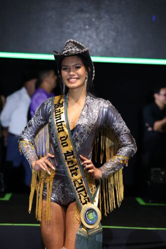 Confira a trajetória de Kamilly Printes, a Rainha do Festival do Leite 2025