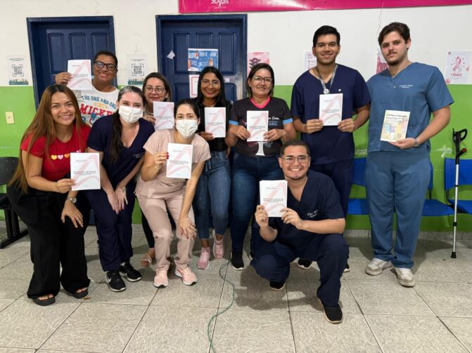 Estudantes desenvolvem guia para matrícula de crianças autistas em Manacapuru