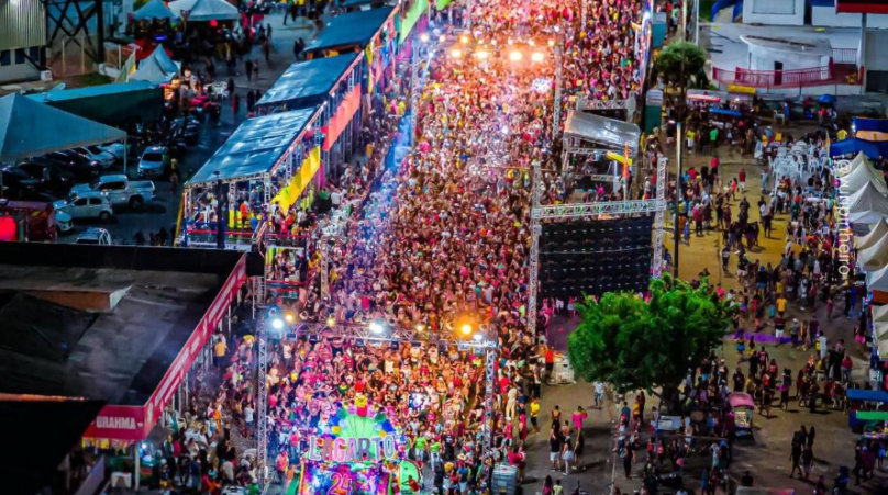 Carnailha 2026 acontece nos dias 15, 16, e 17 de fevereiro em Parintins; estrutura é montada
