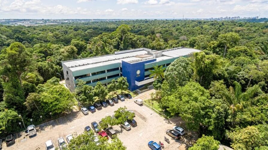 Ufam oferece 1.090 vagas em cursos de idiomas; saiba como se inscrever