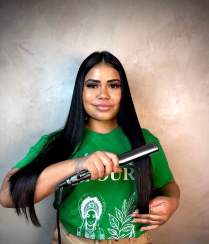 A trajetória de Abna Marques da Silva na área da beleza em Iranduba