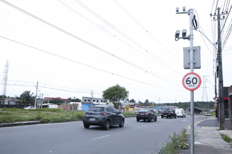 Mais de 30 novos radares de fiscalização entram em operação em Manaus; confira os locais