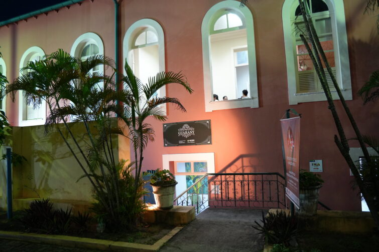 Mostra gratuita de filmes no Centro de Manaus celebra trajetória do cineasta Djalma Limongi Batista