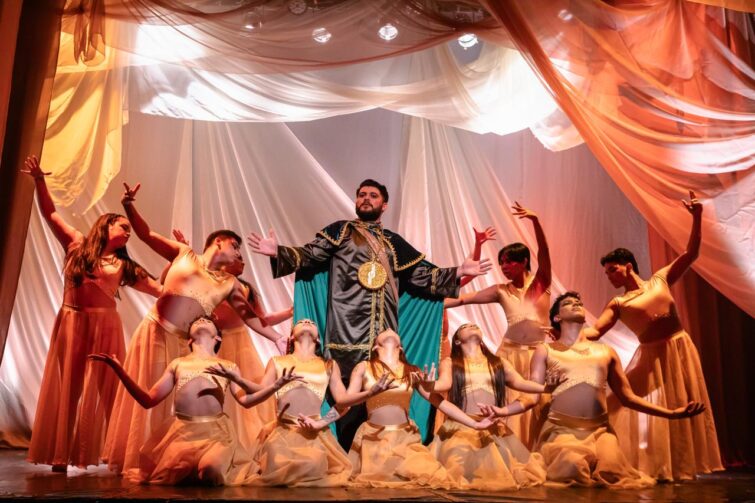 Cia Vilaça estreia no Teatro Amazonas com espetáculo 'Uma Noite com a Cia Vilaça'