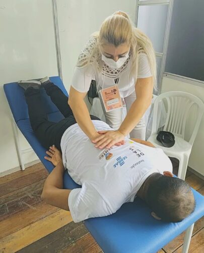 Massoterapeuta Eliane Mavouchian constrói trajetória de cuidado e formação de profissionais em Figueiredo