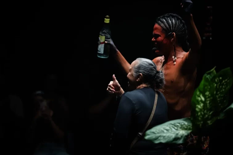 'Mostra Café Preto' exibe espetáculos teatrais em espaço no bairro Nossa Sra. das Graças