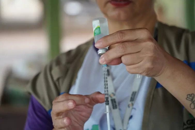 Vacina contra Mpox é ofertada para grupos com maior risco de exposição, em Rondônia