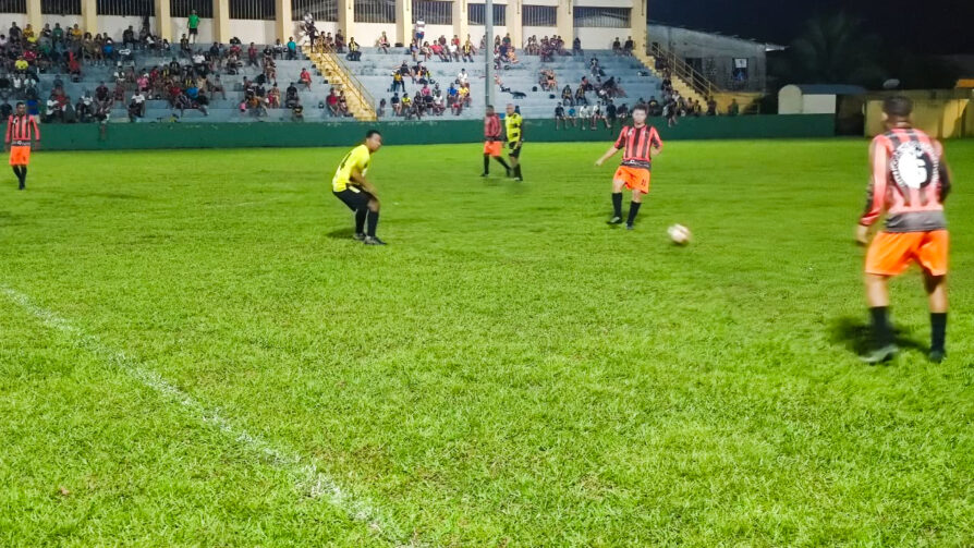 Final da 3ª Copa de Futebol Master Rei Pelé ocorre neste sábado em Cruzeiro do Sul