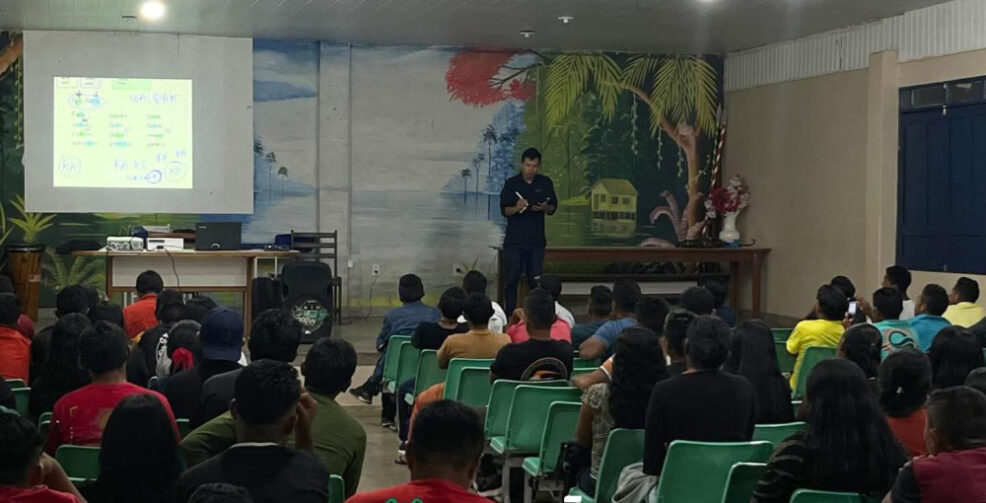 Formação técnica qualifica professores de Maués para educação Sateré-Mawé
