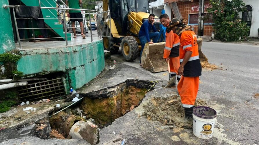 Manutenção na rede de drenagem avança no bairro Japiim, zona Sul de Manaus