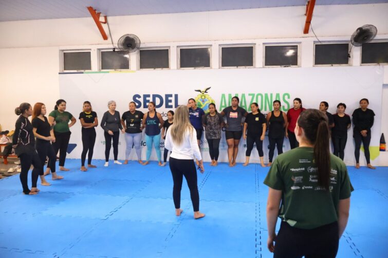 Curso de Defesa Pessoal Feminina abre 250 vagas na zona leste de Manaus