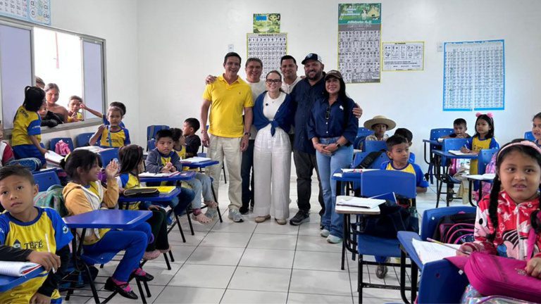 Fundo Nacional de Desenvolvimento da Educação inaugura creches em Tefé