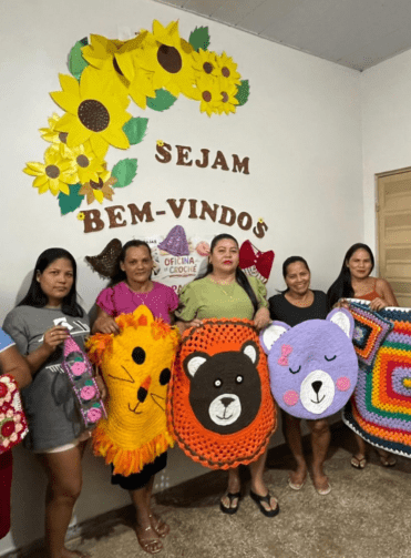 Oficina de crochê encerra primeira edição com entrega de certificados em Codajás