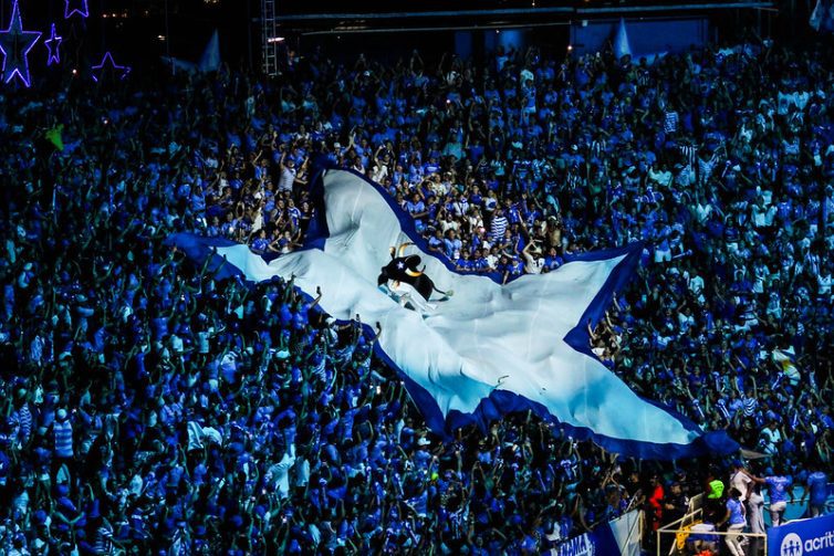 Cantando seu chão, Boi Caprichoso se consagra campeão do 59º Festival de Parintins
