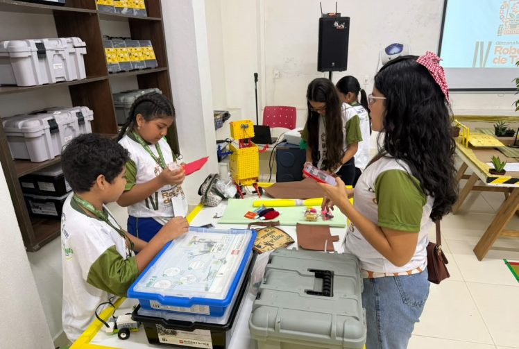 Gincana de Robótica mobiliza estudantes e incentiva ciência em Tefé