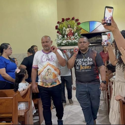 Comunidade do Sagrado Coração de Jesus celebra Tríduo com carreata e missas em Figueiredo