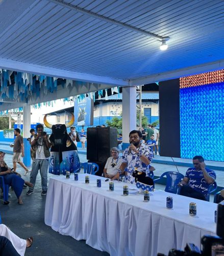 Caprichoso brinca seu território na disputa para reconquistar o título do Festival de Parintins