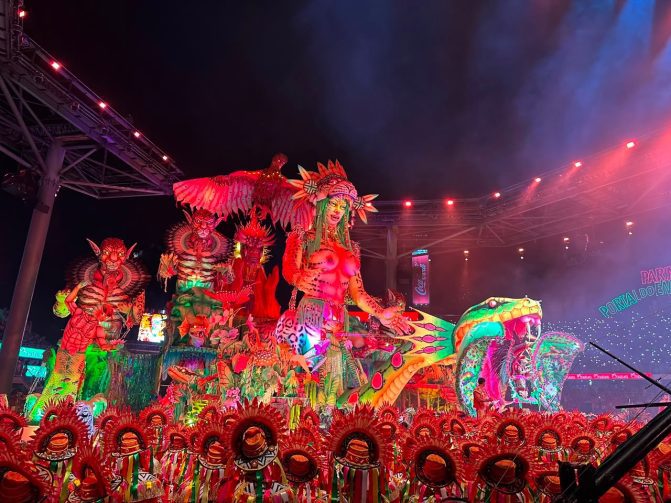 Boi Garantido celebra a força dos povos da Amazônia na segunda noite