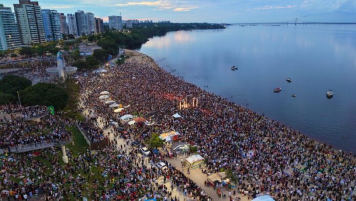 'Amanhecer Manaus' retorna à Praia da Ponta Negra com expectativa de 100 mil participantes