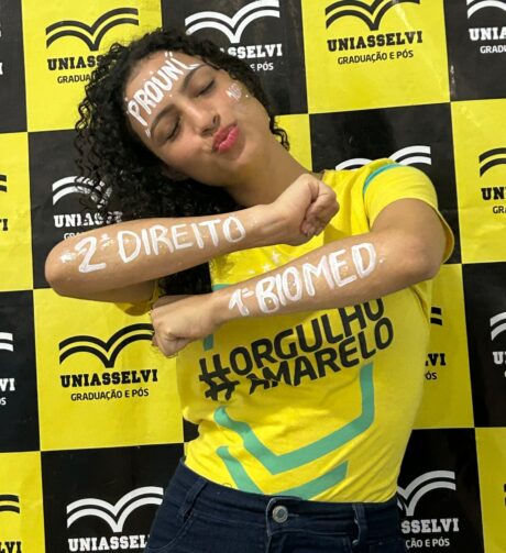 Conheça a trajetória inspiradora da jovem Hariany Massulo, em Careiro