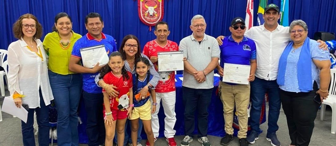 Iphan entrega certificados de Patrimônio Cultural Brasileiro a bois-bumbás de Manacapuru