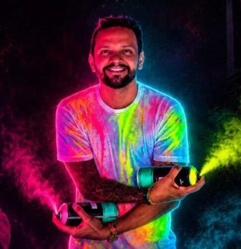 Manaus recebe exposição 'Arte que floresce da Amazônia' de artista maueense