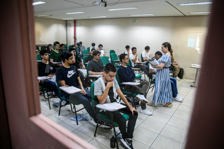 UEA lança editais de Vestibular e SIS com mais de 4 mil vagas e curso inédito em Figueiredo