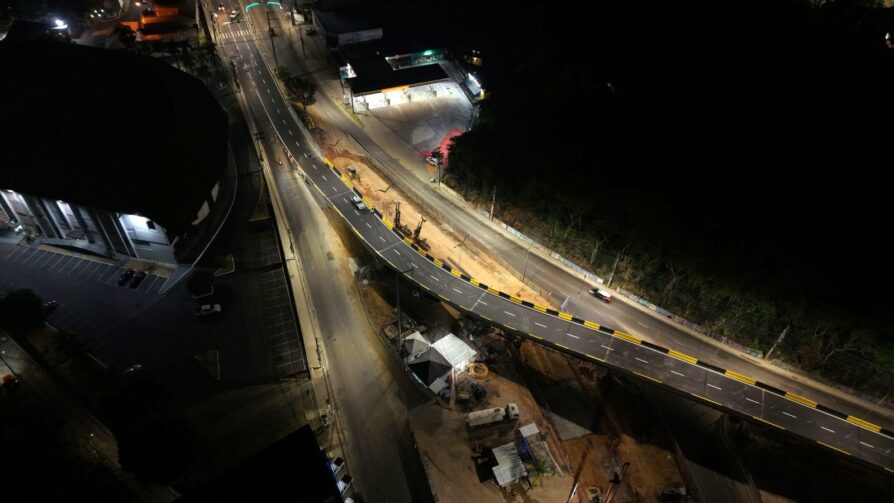 Viaduto ‘Passarão’ recebe etapa de pavimentação e implementação de sinalizações