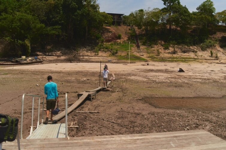 Amazonas decreta emergência por estiagem nos 62 municípios