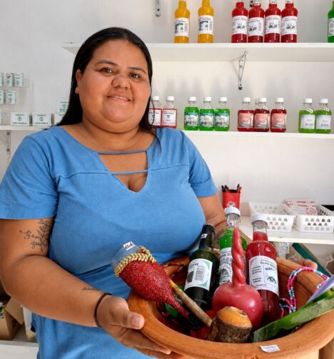 Nádia Lima constrói trajetória no empreendedorismo religioso em Maués