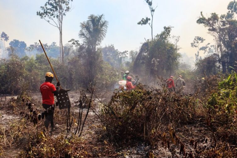 Itacoatiara registra qualidade do ar péssima; veja cuidados para reduzir exposição à fumaça