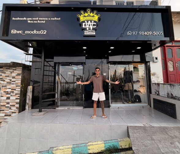 Conheça a trajetória de Weverlley Cristian, proprietário de uma loja de roupas em Tefé
