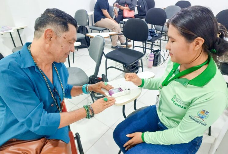 Parintins capacita profissionais para novo tratamento da malária