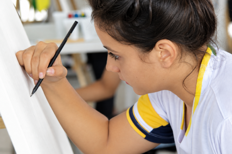 Escolas têm até 30 de novembro para inscrever estudantes em concurso de desenho