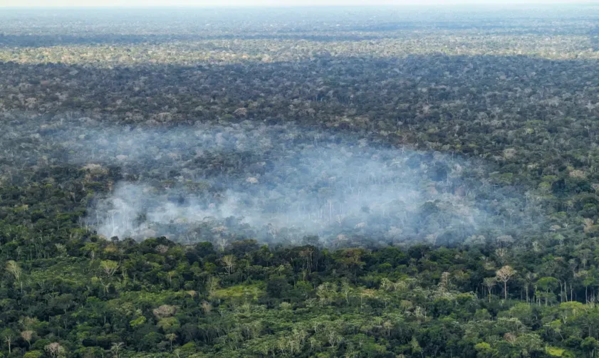 Queimadas afetam qualidade do ar em 16 municípios do Amazonas