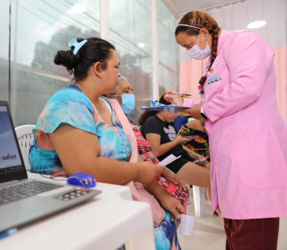 Unidades Móveis de Saúde da Mulher intensificam oferta de atendimentos na zona norte de Manaus